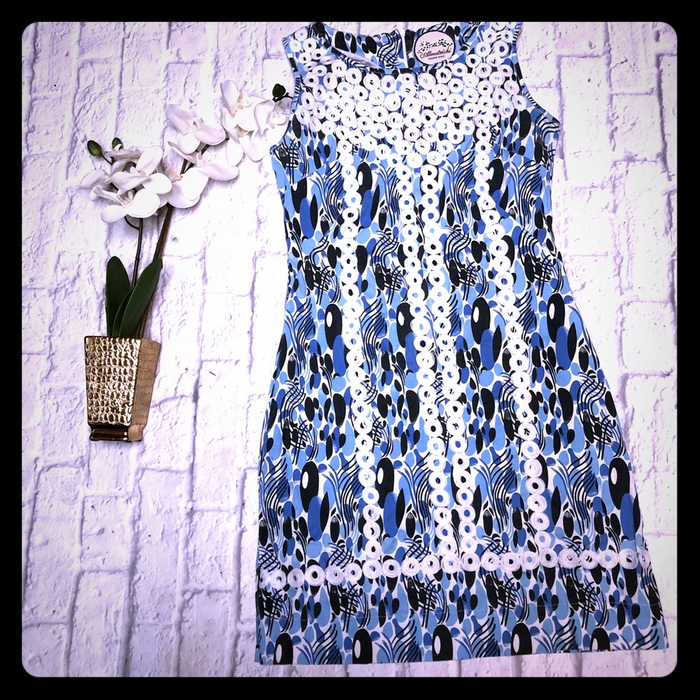 Almatrichi Brand Embroidered Sleeveless Chic Dress